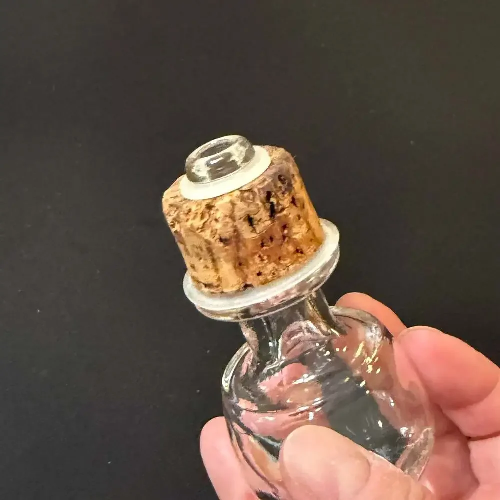 Unbranded clear glass